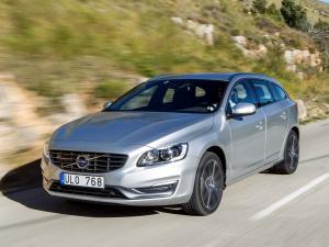 Volvo V60 D4 2013 года